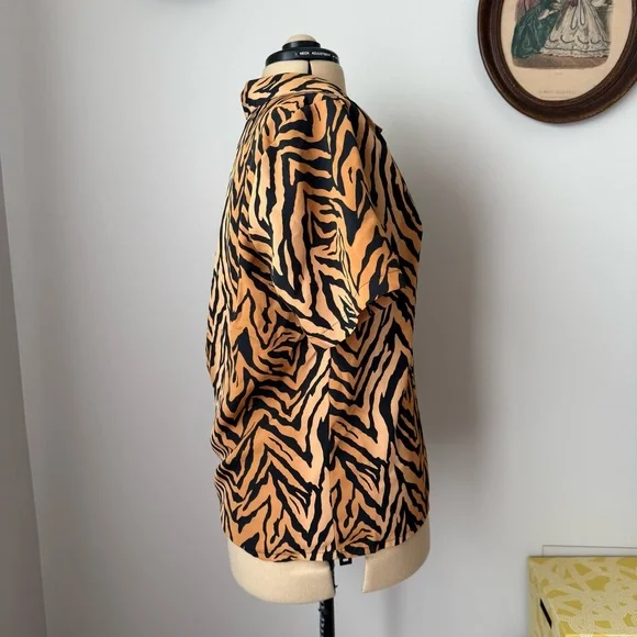 Vintage 1980s Tiger Print Blouse - Truffles - Picture 4 of 8